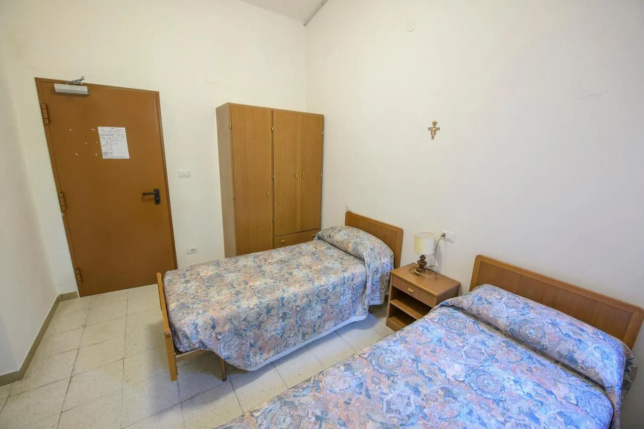 Casa Perferie “Pastor Angelicus” Hotel La Verna 0*,